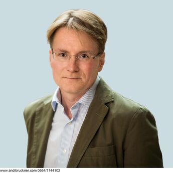 Dr. Martin Ulrich